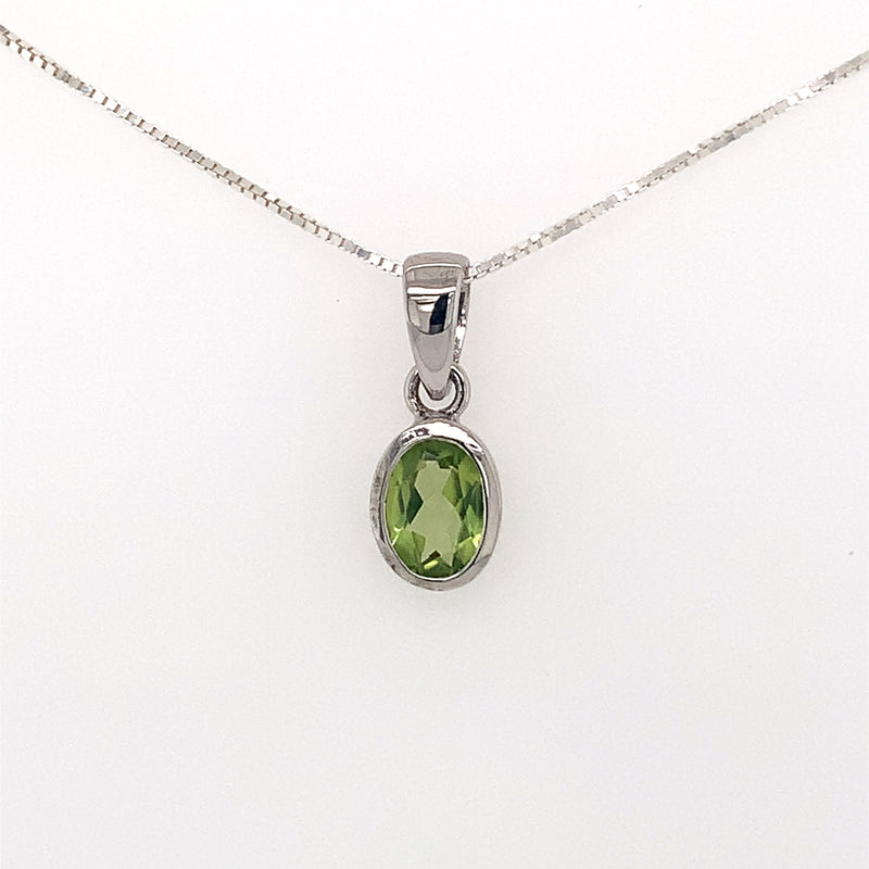 Peridot Silver Pendant